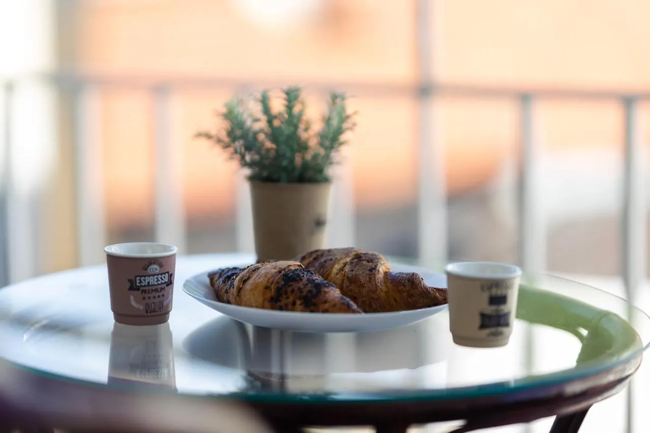 شقة Promenade Rooftop Flat فارنا
